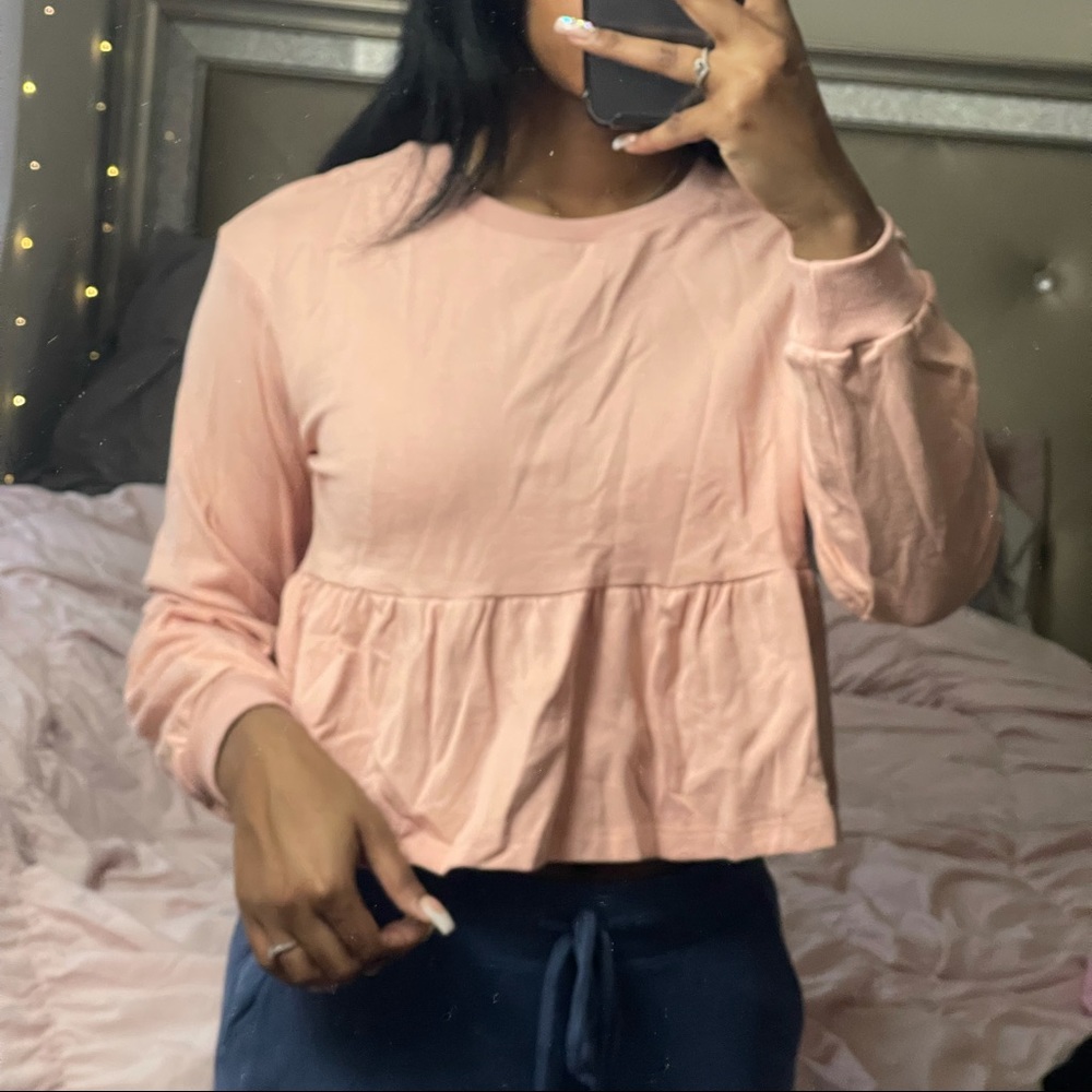 cropped sweatshirt